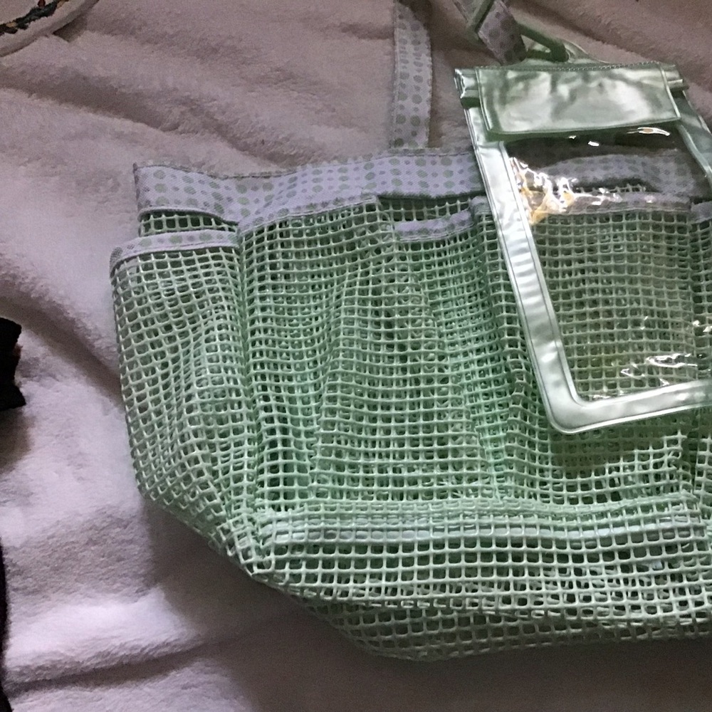 1 - Gently used Toiletries Tote bag in Lime Green - Picture 2 of 5